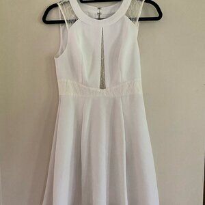 BCBGeneration Bridal White Sleeveless Dress with Lace Accents Size 2